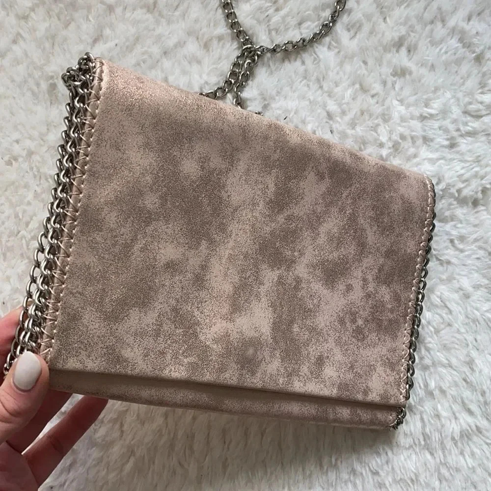 Chelsea28 Metallic Chain Trim Faux Leather Pink Silver Rose Crossbody Bag Clutch - Picture 7 of 16